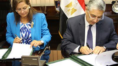 «شاكر» و«السعيد» يوقعان بروتوكول تعاون للاستفادة من أصول شركات الكهرباء