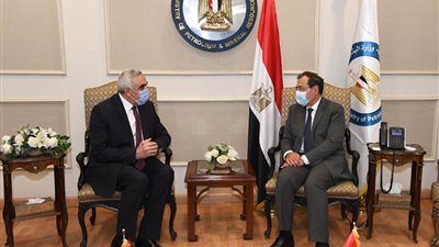 وزير البترول يعلن استمرار سريان اتفاق توريد الخام العراقى لمصر 6 أشهر