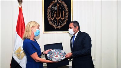 «الإسكان» تبحث التعاون مع السويد فى مجال النقل الذكى المستدام