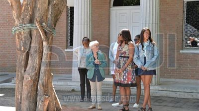 ميشيل أوباما تزور الجناح المصري ببينالي فينيسيا الدولي للفنون 