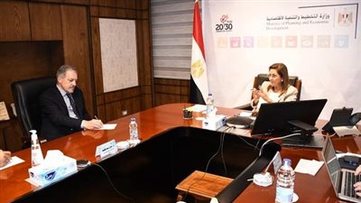 وزيرة التخطيط تبحث تنفيذ تكليفات الرئيس بشأن تقرير التنمية البشرية 2021