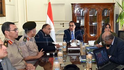 رئيس الوزراء يتابع مشروع 