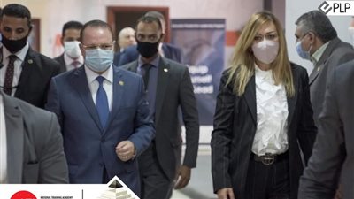 النائب العام يشارك في مقابلات المتقدمين للبرنامج الرئاسى لتأهيل التنفيذيين