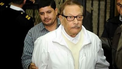 جنايات القاهرة تنظر محاكمة صفوت الشريف ونجليه في 