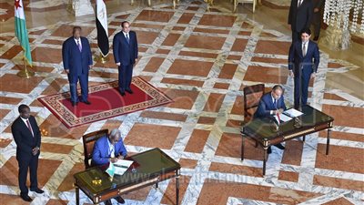 السيسي ونظيره الجيبوتي يشهدان توقيع 7 مذكرات تفاهم مشتركة (فيديو)
