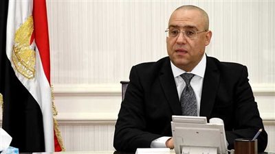 الجزار يتابع موقف تنفيذ مشروع عمارات السلام لسكان المناطق العشوائية