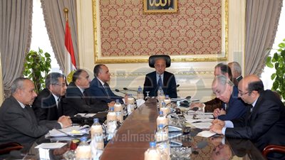 رئيس الوزراء يستعرض الموقف التنفيذى لمشروع الـ 