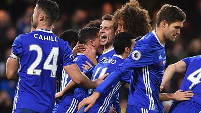 الدورى الإنجليزى..تشيلسي يهزم بورنموث وأرسنال يقتنص الفوز من وست بروميتش