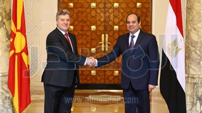 الرئيس المقدوني يبدي إعجابه بآثار المتحف المصرى بالتحرير