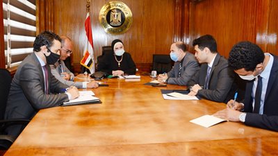 وزيرة التجارة تبحث مع سفير الصين تعزيز التعاون الاقتصادي بين البلدين