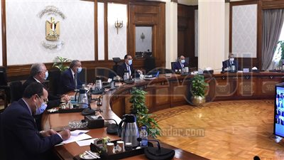 رئيس الحكومة يترأس اجتماع مجلس المحافظين بحضور 3 وزراء