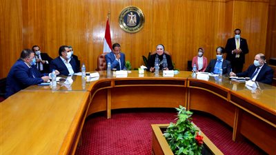 وزيرة التجارة: انضمام 34 شركة لاتفاقية «الكويز» باستثمارات مليار جنيه