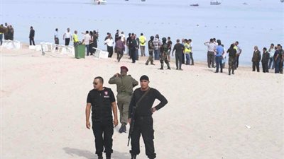 27 قتيلا على الأقل في هجوم إرهابي استهدف سياحا في فندقين بتونس