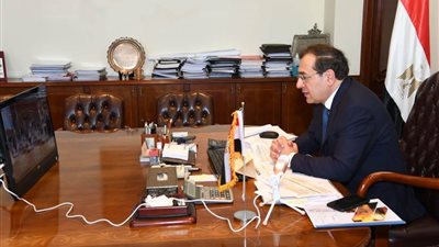 «البترول»: 100 مليون دولار لتطوير تسهيلات الشحن بميناء «الحمرا»