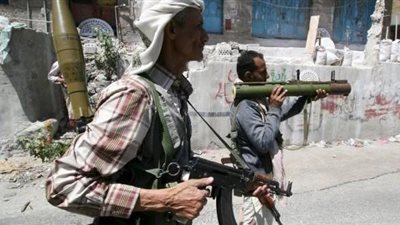 مقتل 10 حوثيين في اشتباكات مع المقاومة الشعبية وسط اليمن