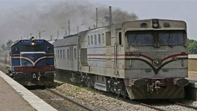 اصطدام قطار بسيارة على مزلقان بالعياط.. ومصرع شخصين