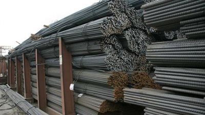 مصانع الحديد تثبت أسعارها خلال يناير الجاري بعد تراجع الدولار