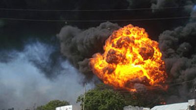 بالفيديو.. إنفجار عبوتين ناسفتين بجوار مدرسة بإمبابة