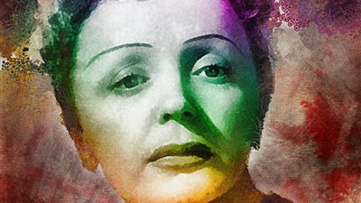 بالفيديو.. تمثال الأسطورة الفرنسية 