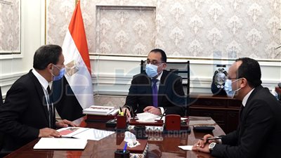 رئيس «الأعلى لتنظيم الإعلام» يستعرض استراتيجية عام 2022 أمام رئيس الوزراء