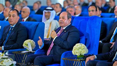 الرئيس السيسي يشهد افتتاح عدد من المحطات البحرية بميناء شرق بورسعيد