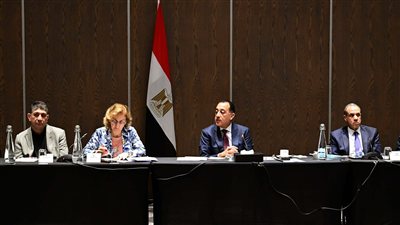 مدبولي: تقديم حوافز لزيادة تدفق الاستثمارات من جنوب أفريقيا إلى مصر