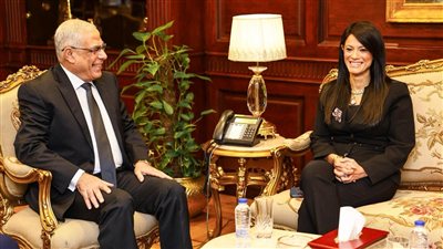 تسليم 17 مركزًا تكنولوجيًا متنقلًا جديدًا إلى النيابة العامة