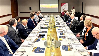 وزير البترول يبحث تعزيز تدفقات الاستثمارات الأسترالية في قطاع التعدين المصري