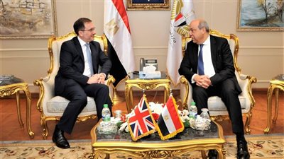 مباحثات مصرية - بريطانية لتعزيز التعاون في مجالات الطيران المدني