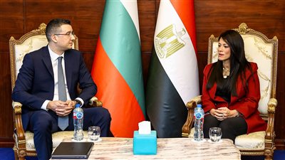مصر وبلغاريا تبحثان تشغيل خط طيران مباشر بين القاهرة وصوفيا