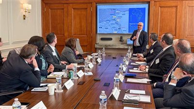 «بلومبرج جرين» الأمريكية تعتزم إنشاء صوامع للغلال في ميناء شرق بورسعيد