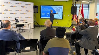 «اقتصادية قناة السويس» تبحث التعاون مع «دراجون لاين» لتصنيع نظم الري بالتنقيط