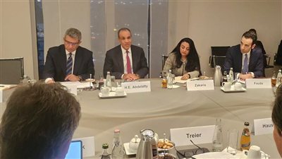 وزير الخارجية يبحث سبل تعزيز التعاون الاقتصادي والتجاري بين مصر وألمانيا