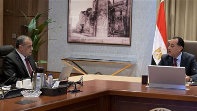 مصر تستهدف إنتاج 2500 سيارة «كيوت» بديل «التوكتوك» شهريًا