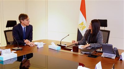 «الأوروبي لإعادة الإعمار» يعتزم زيادة الاستثمارات بالشركات الناشئة في مصر