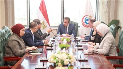 وزير «الصحة» يبحث سبل تطوير المنظومة الصحية مع «إي فاينانس» و«إي هيلث»