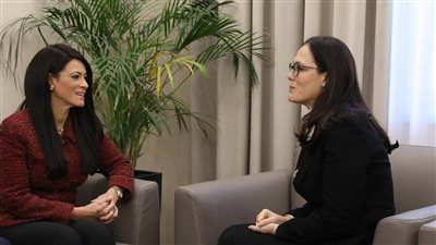 مصر وألبانيا تبحثان تعزيز العلاقات الاقتصادية والتجارية والاستثمارية