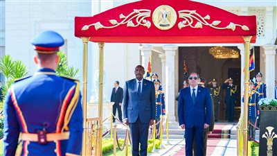 الرئيس السيسي يستقبل رئيس مجلس السيادة الانتقالي السوداني