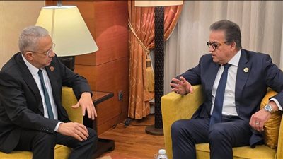 وزير«الصحة» يبحث تعزيز التعاون في المجال الصحى والطبى بين مصر وتونس