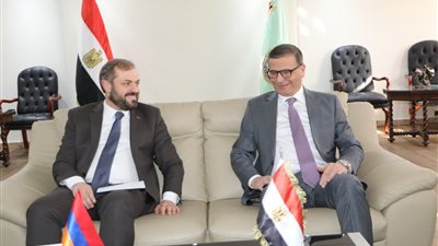 مصر وأرمينيا تبحثان آليات تعزيز الاستثمار الزراعي المشترك