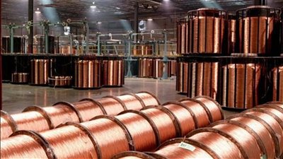 النحاس يتجاوز 12 ألف دولار مسجلاً أعلى مستوى على الإطلاق