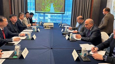وزير «الكهرباء» يبحث سبل توطين صناعة المهمات الكهربائية مع «صاني» الصينية