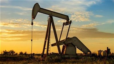 أسعار النفط تسجل أكبر انخفاض سنوي منذ عام 2020