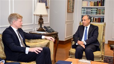 وزير «الخارجية» يؤكد ضرورة خفض التصعيد والوصول لتسوية شاملة في اليمن