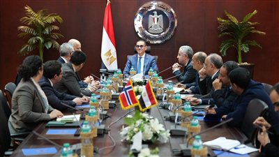 «سكاتك» النرويجية تخطط للتوسع بمجالات تحلية المياه ومراكز البيانات في مصر