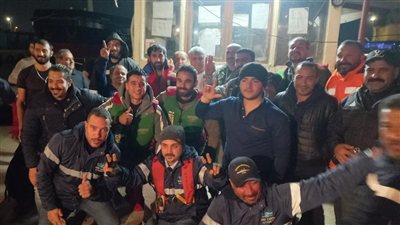 «قناة السويس» تنجح في إنقاذ طاقم سفينة البضائع «FENER» من الغرق