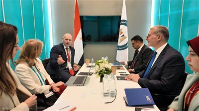  وزير «البترول» يبحث التعاون مع شركات كندية واسترالية في قطاع التعدين