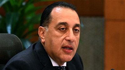 رئيس الوزراء يهنئ المستشار هشام بدوي لانتخابه رئيساً لمجلس النواب