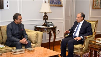 وزير «الخارجية» يبحث سبل تعزيز العلاقات الثنائية بين مصر والهند