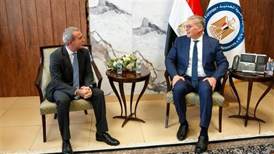 «إيني» الإيطالية تخطط لزيادة الإنتاج وحفر آبار غاز جديدة في مصر